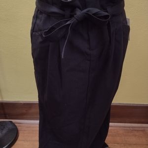 Old Navy Stretch Maxi Skirt, Black with subtle pinstripe and bow belt, NWT, size